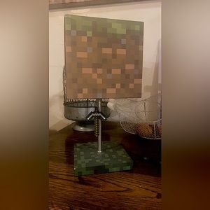 Minecraft lamp, like new. Just out grew Minecraft